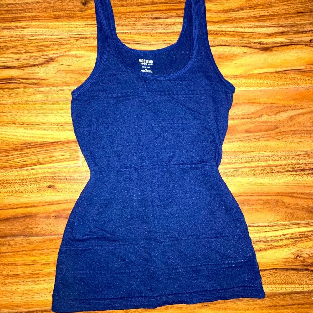 Mossimo Tank Top - Picture 1 of 1
